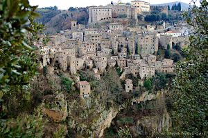 Per cosa è famosa Sorano? L'incanto nascosto della Toscana